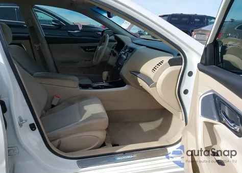 2013 Nissan Altima 2.5 Sv z USA, uszkodzony, nr VIN 1N4AL3AP1DC110140